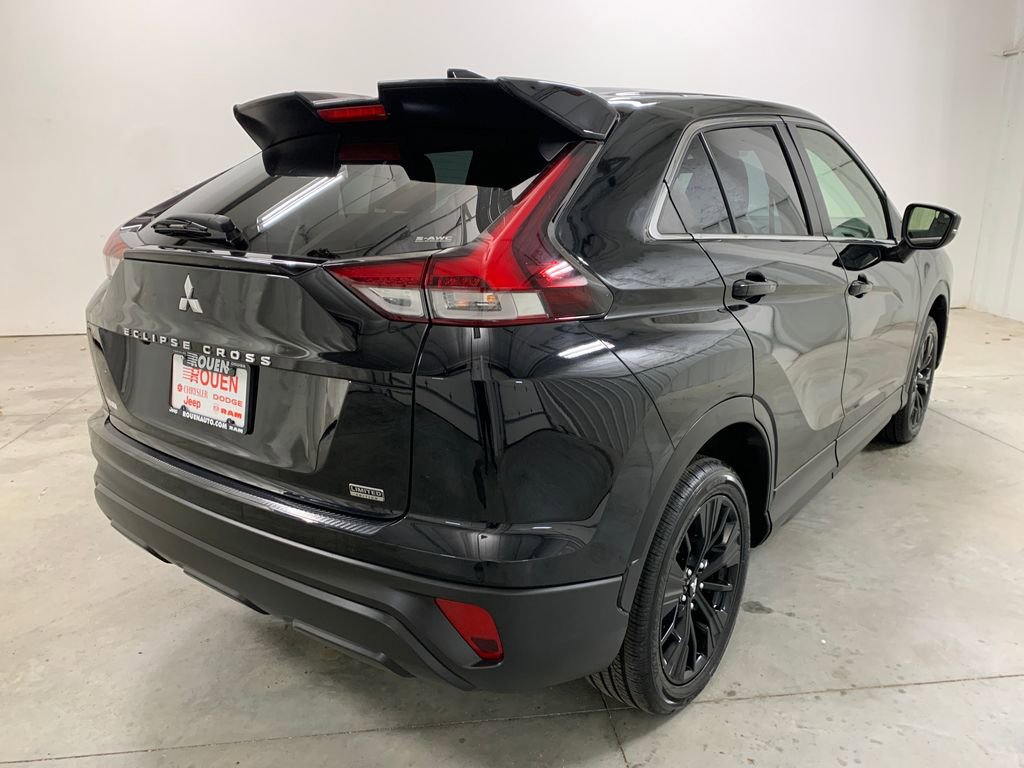 Used 2022 Mitsubishi Eclipse Cross LE image 22