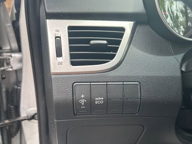 Used 2013 Hyundai Elantra GT FWD image 26