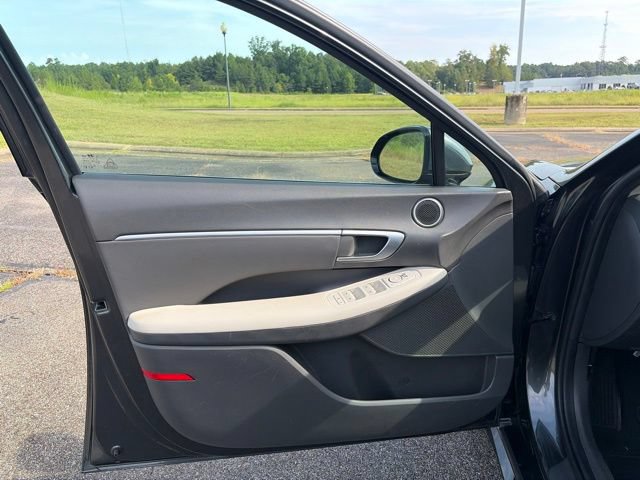 Used 2025 Hyundai Sonata SEL FWD image 14