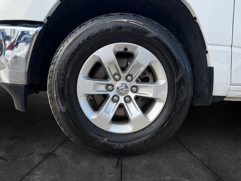 Used 2024 RAM 1500 Laramie image 14