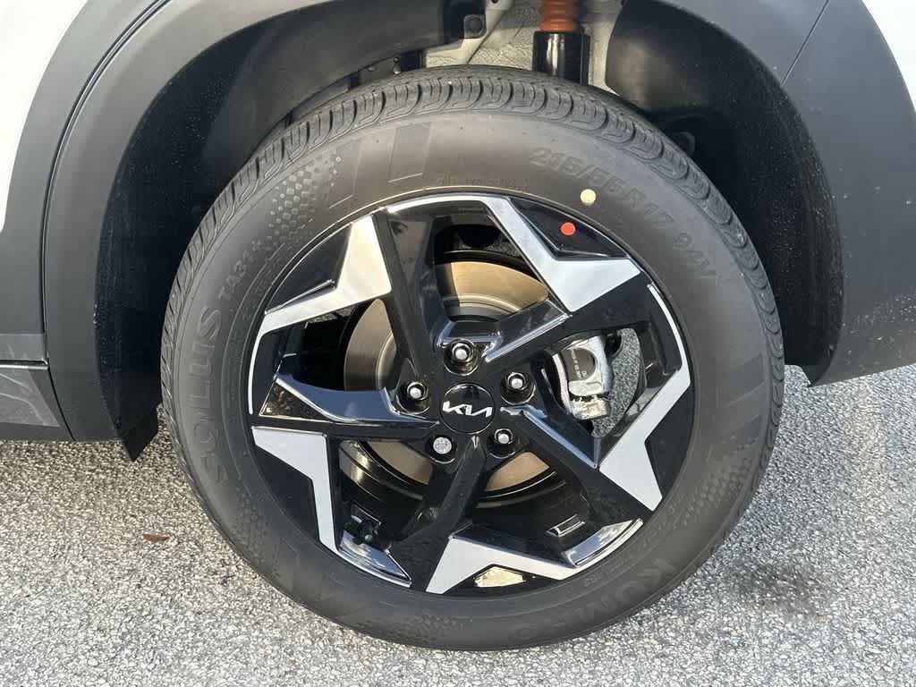 Certified 2026 Kia Seltos S AWD/4WD image 11