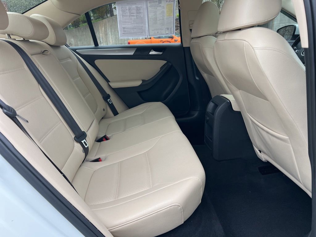 Used 2017 Volkswagen Jetta SE FWD image 26
