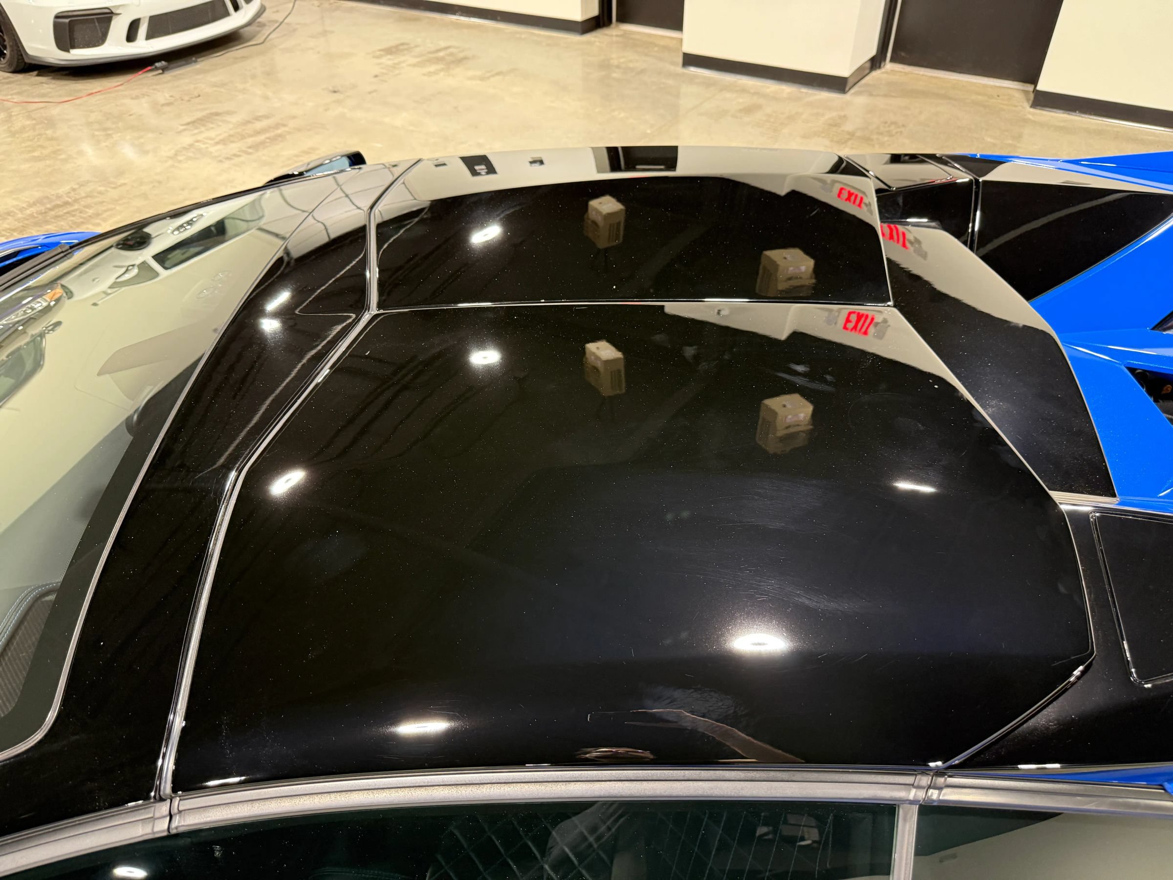 Used 2018 Lamborghini Aventador S AWD/4WD image 54