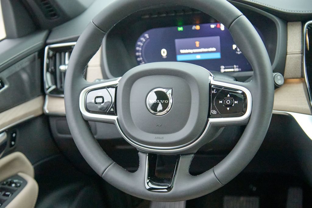 New 2026 Volvo XC90 T8 Plus w/ Protection Package Premier AWD/4WD image 27