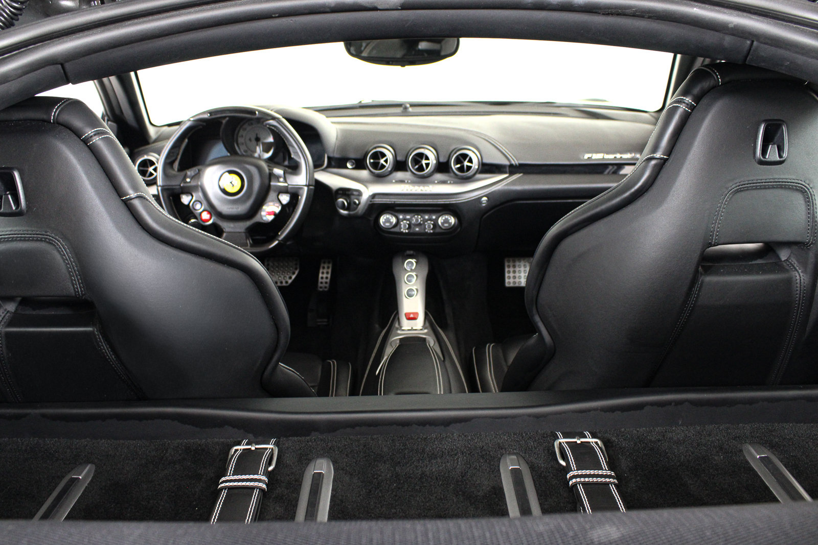 Used 2015 Ferrari F12 Berlinetta RWD image 50