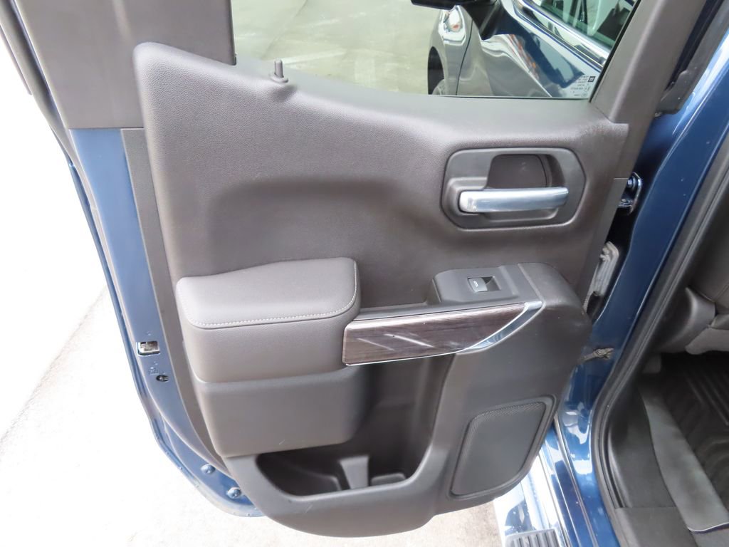 Certified 2019 Chevrolet Silverado 1500 LTZ w/ LTZ Convenience Package image 32