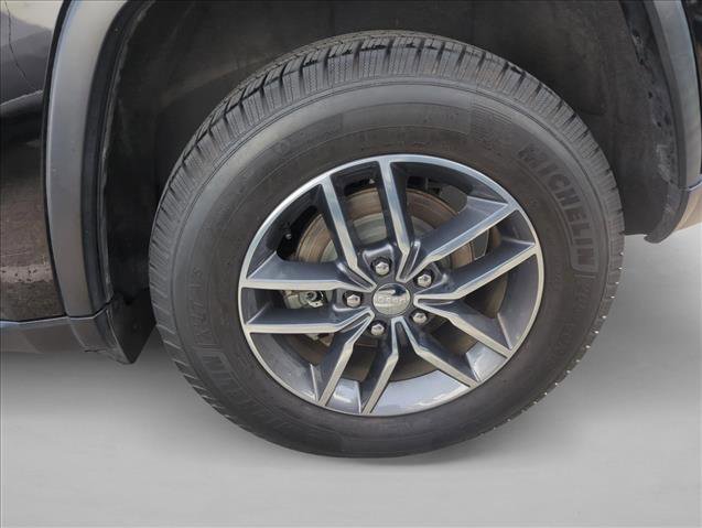 Used 2017 Jeep Grand Cherokee Limited w/ Luxury Group II image 22