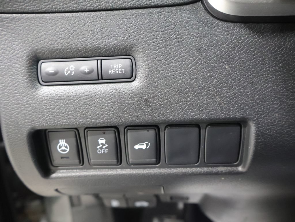 Used 2018 Nissan Murano SV AWD/4WD image 30