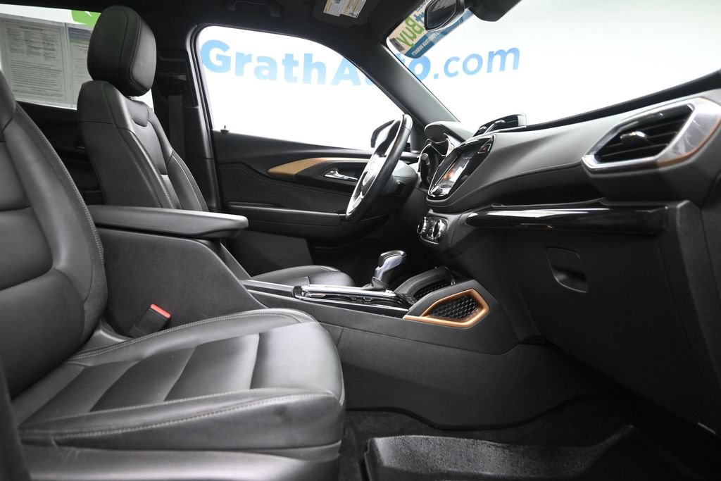 Used 2021 Chevrolet TrailBlazer ACTIV w/ Sun and Liftgate Package AWD/4WD image 9