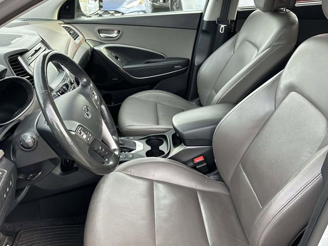 Used 2018 Hyundai Santa Fe SE image 10