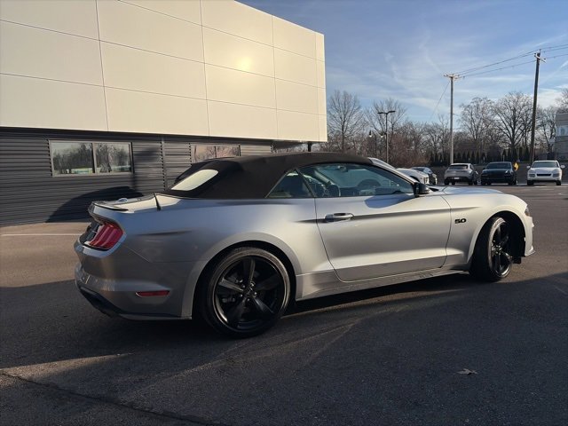 Used 2021 Ford Mustang GT Premium image 3