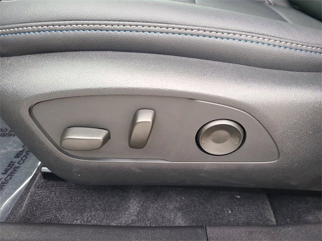 New 2026 Chevrolet Equinox EV LT image 25