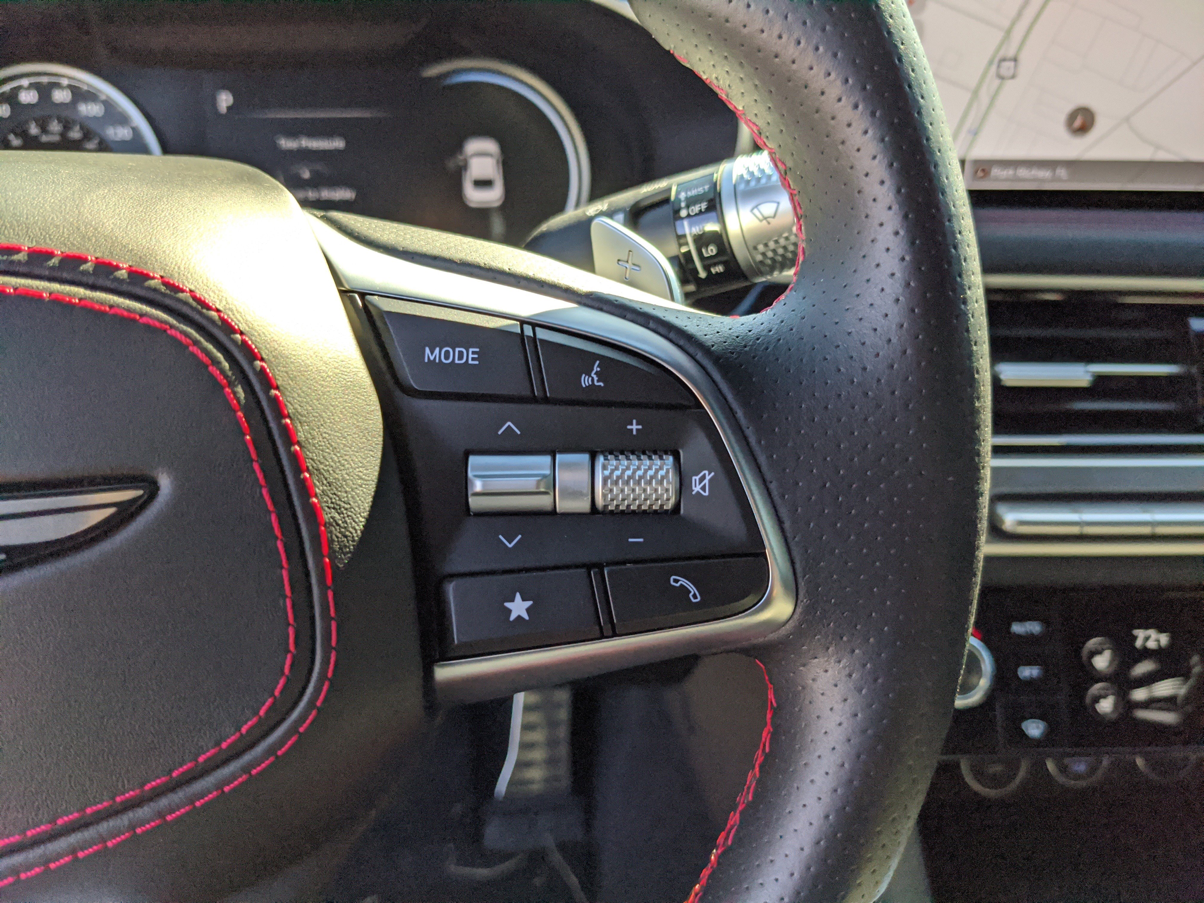 Used 2024 Genesis G70 3.3T Advanced w/ Sport Prestige Package image 28