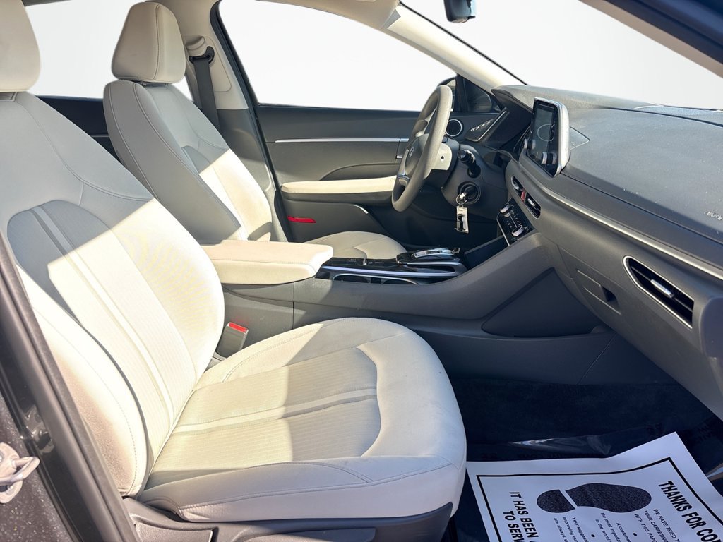 Used 2023 Hyundai Sonata SE w/ Cargo Package FWD image 13