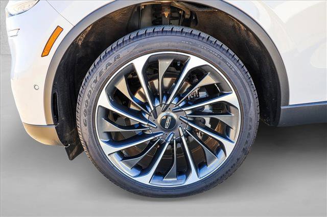 Used 2023 Lincoln Aviator Reserve w/ Equipment Group 201A AWD/4WD image 9