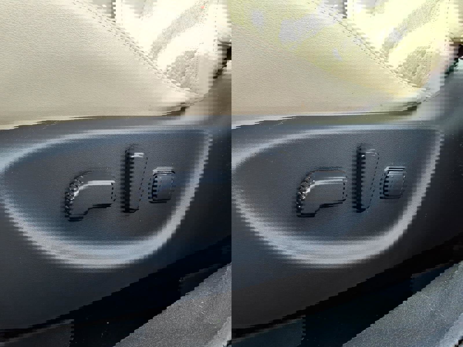 Used 2022 Nissan Maxima Platinum w/ Sport Mat Group image 5