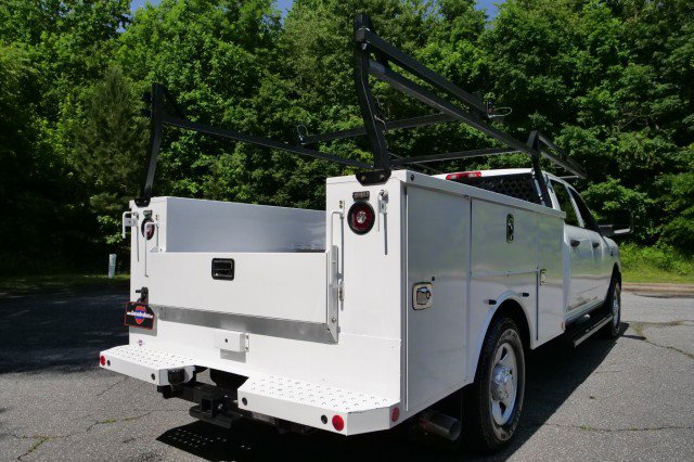 Used 2024 RAM 3500 Tradesman w/ Safety Group image 33