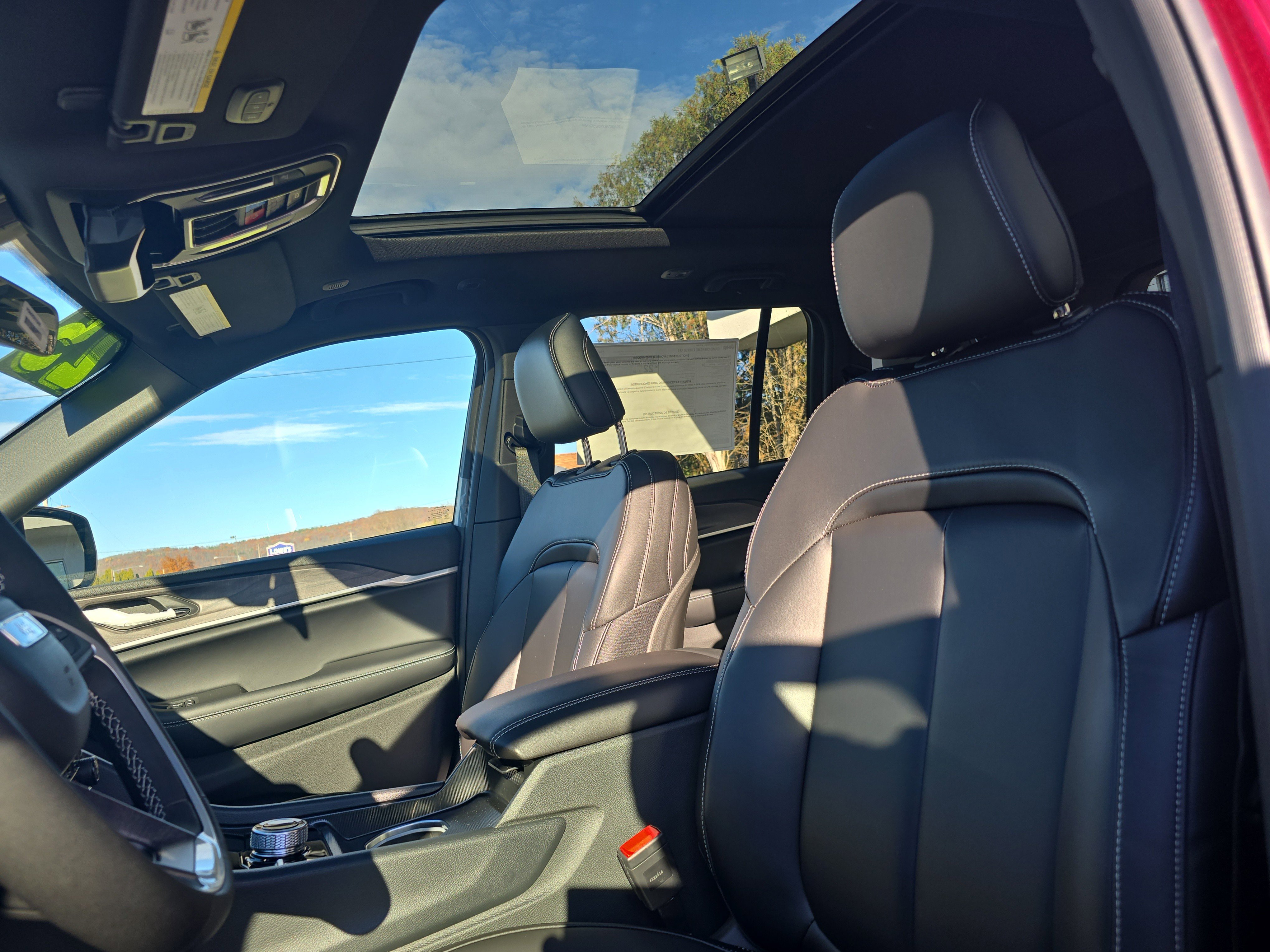 New 2025 Jeep Grand Cherokee Limited image 11