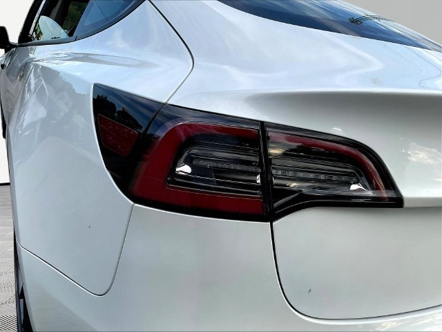 Used 2021 Tesla Model 3 Standard Range Plus RWD image 23