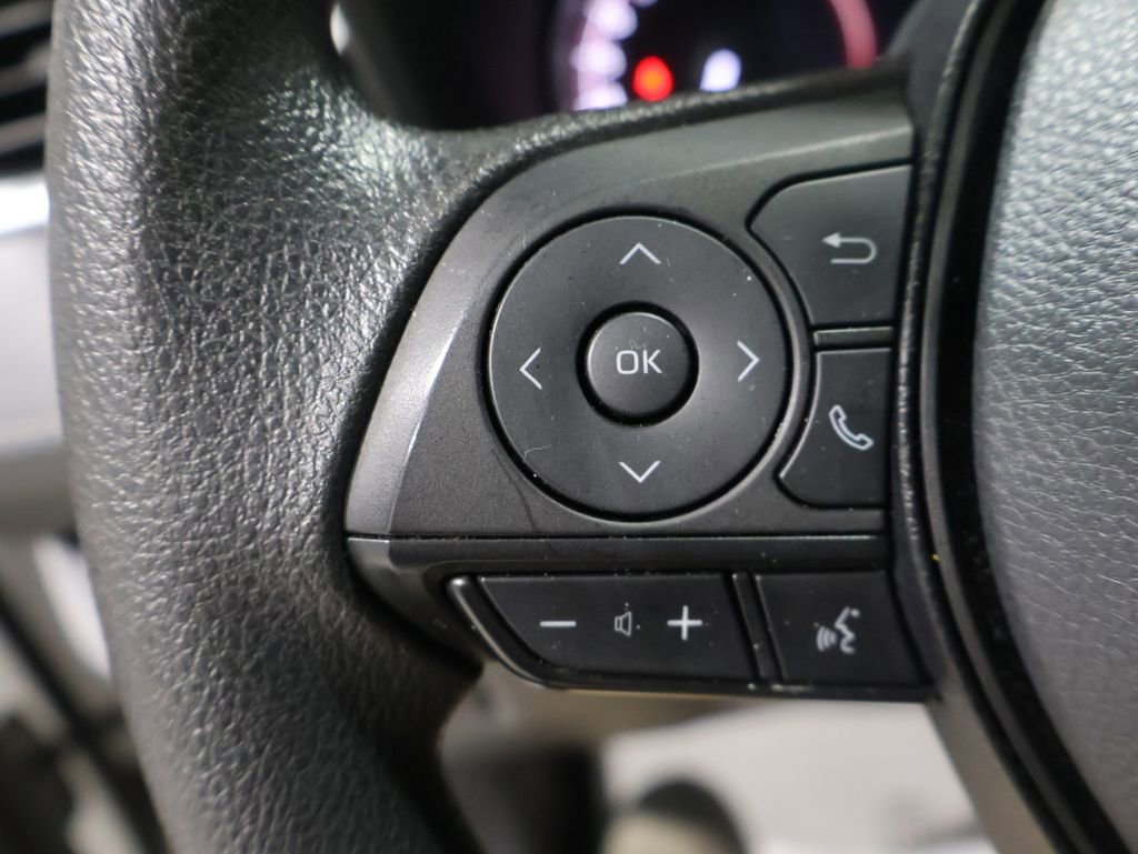 Used 2024 Toyota RAV4 LE image 33