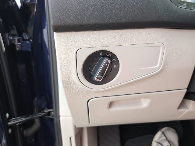 Used 2022 Volkswagen Tiguan SE image 20