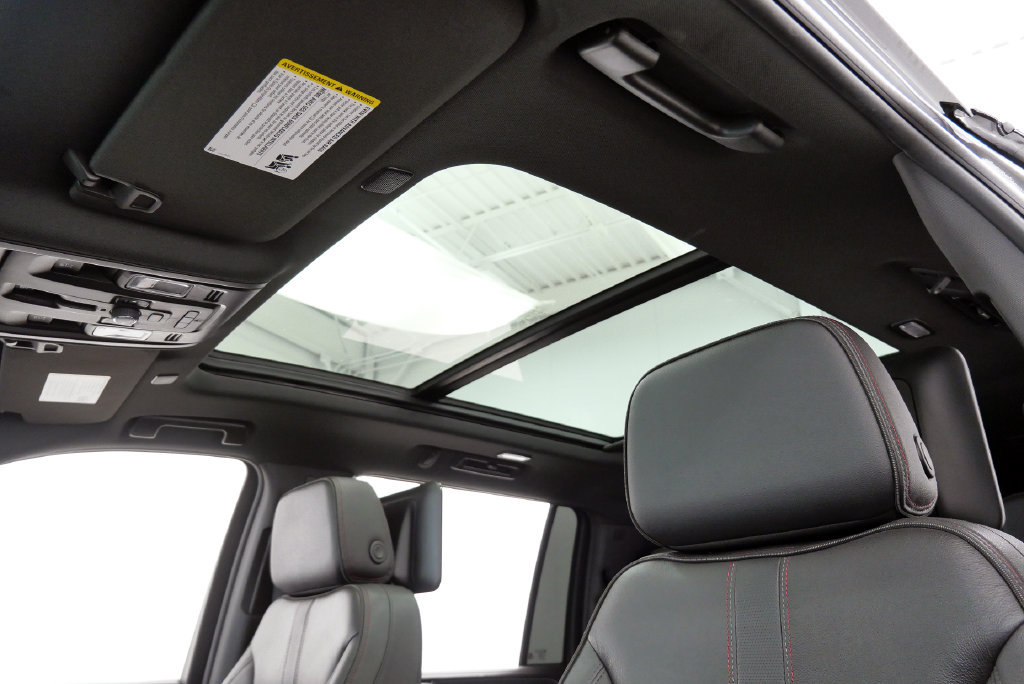 Used 2023 Chevrolet Suburban RST w/ Luxury Package AWD/4WD image 35