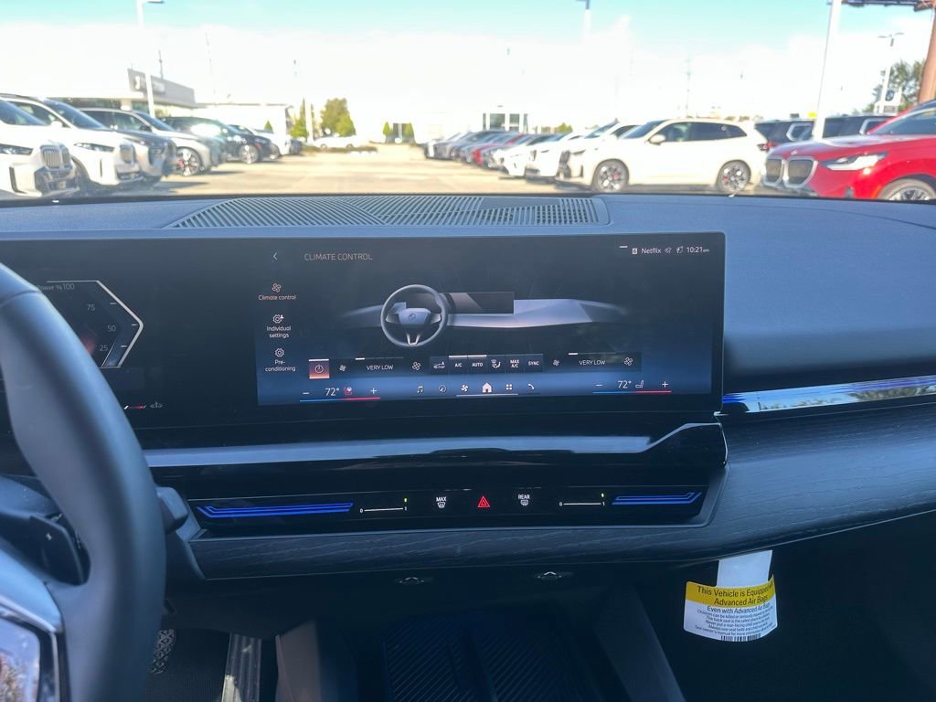 Certified 2025 BMW 530i image 15