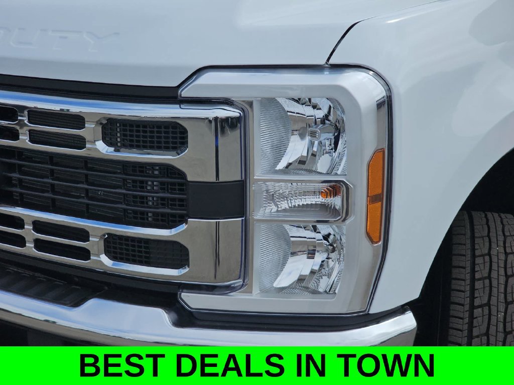 New 2026 Ford F350 XL w/ XL Chrome Package AWD/4WD image 31