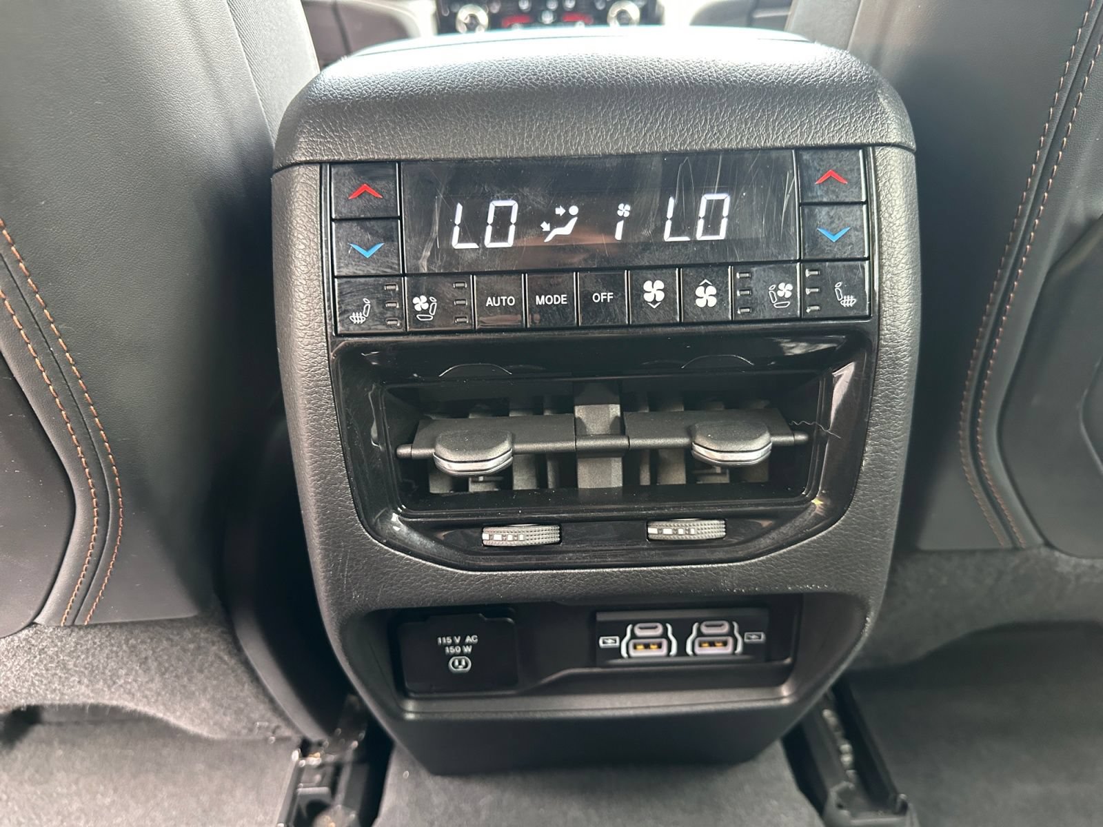 Used 2022 Jeep Grand Cherokee Summit AWD/4WD image 39