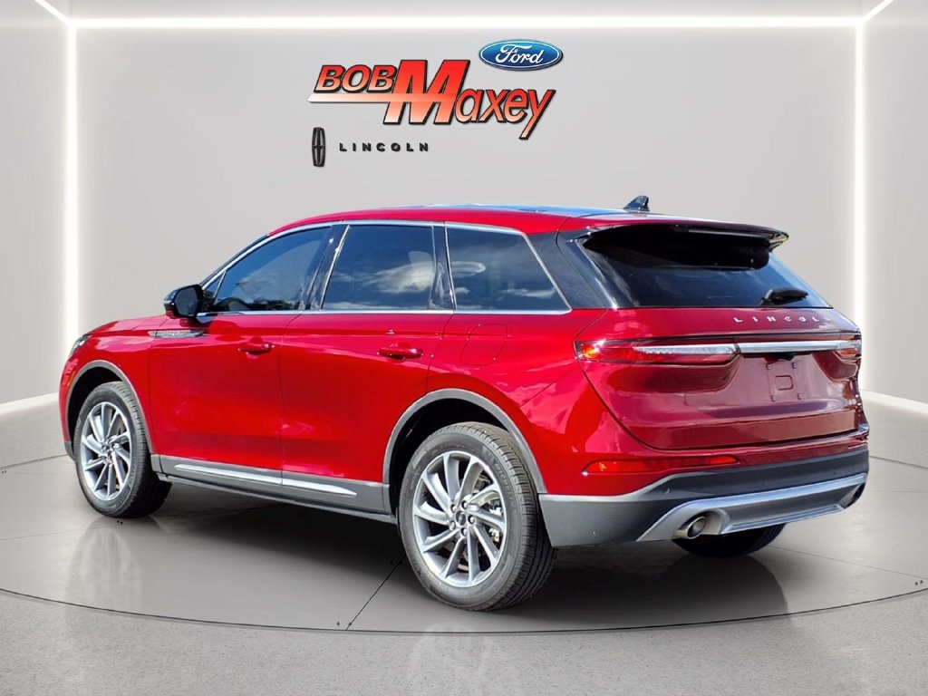 Used 2024 Lincoln Corsair AWD w/ Equipment Group 101A image 7