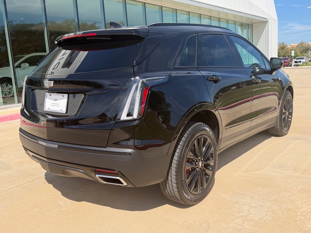 New 2026 Cadillac XT5 Sportv w/ LPO, Onyx Lite Package AWD/4WD image 6