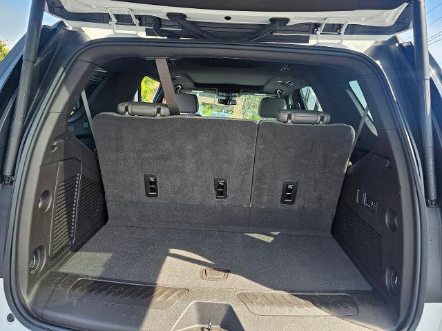 Used 2022 Chevrolet Tahoe LT w/ Luxury Package RWD image 46