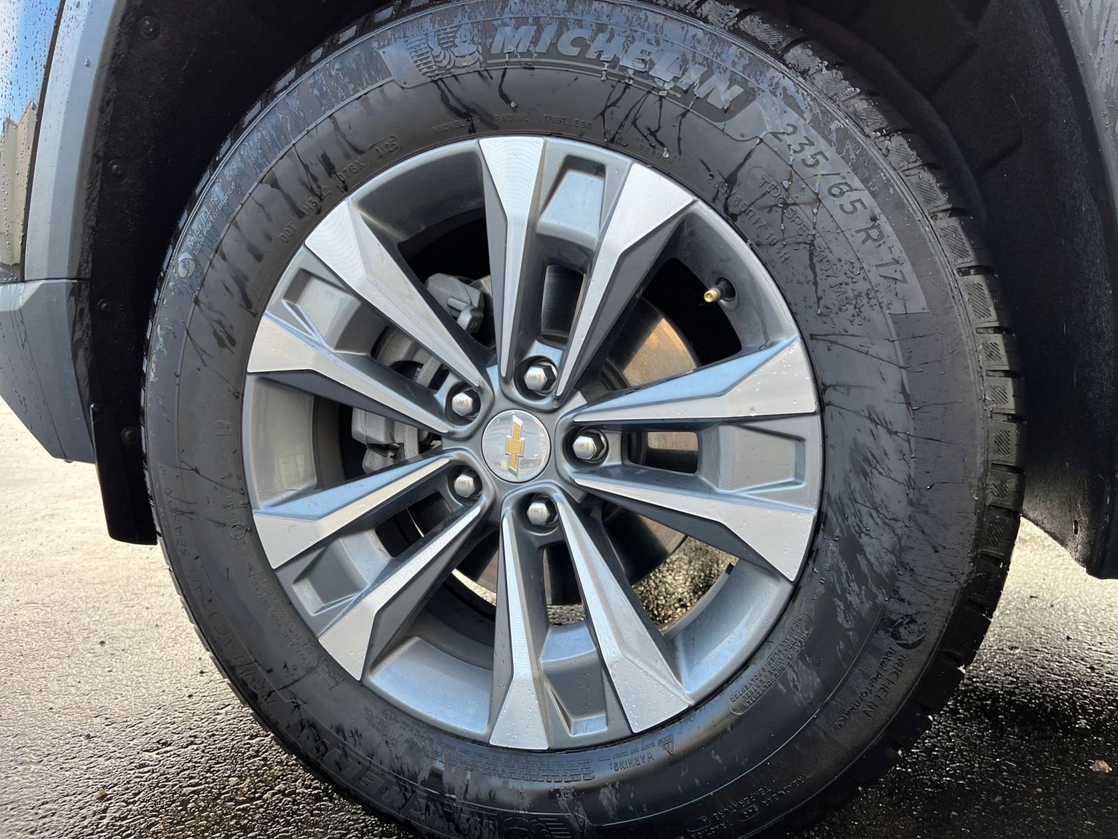 Used 2025 Chevrolet Equinox LT image 30