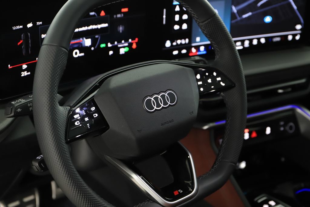 Certified 2025 Audi SQ5 Prestige image 16