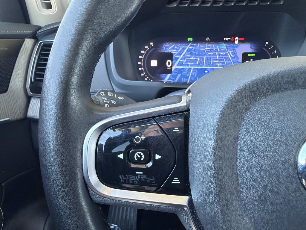 Used 2024 Volvo XC90 T8 Ultimate AWD/4WD image 29