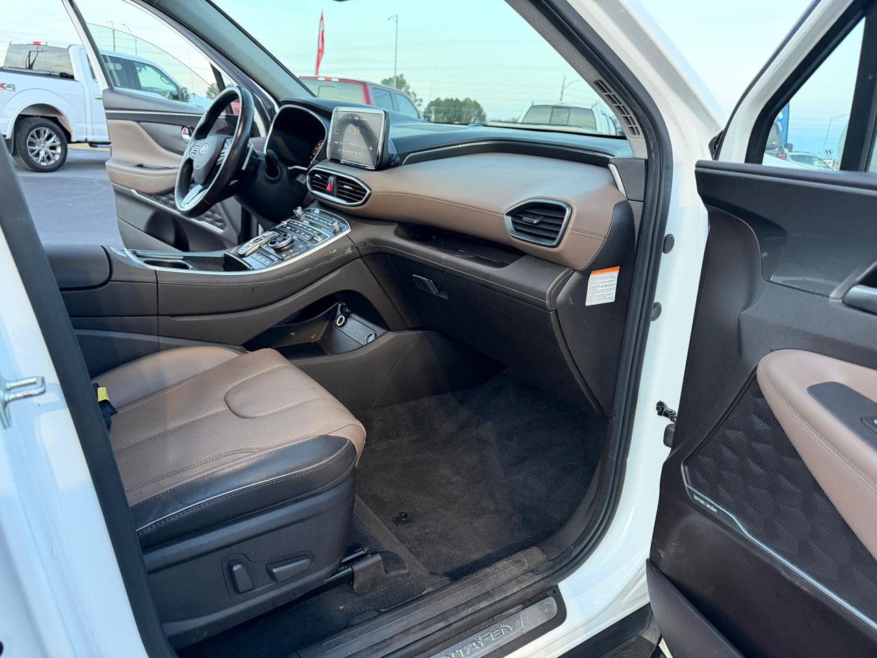 Used 2022 Hyundai Santa Fe Limited AWD/4WD image 15