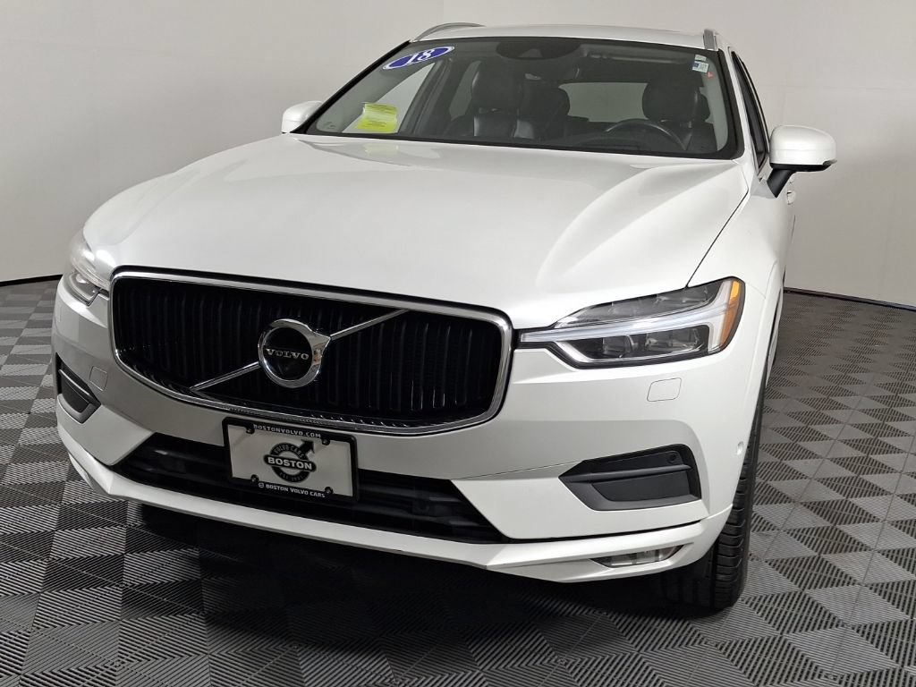 Used 2018 Volvo XC60 T6 Momentum w/ Advanced Package AWD/4WD image 3