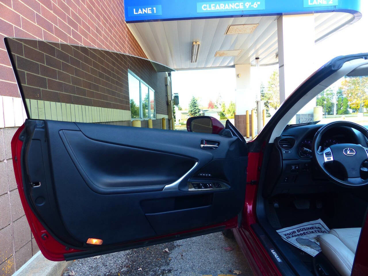 Used 2011 Lexus IS 250C w/ Luxury Pkg RWD image 25