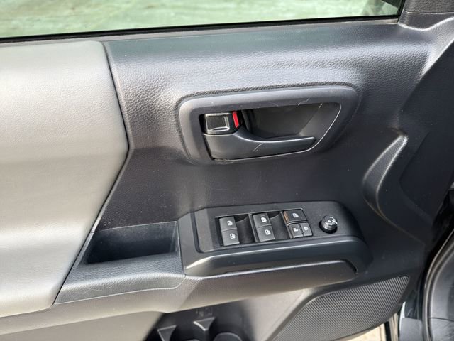Used 2021 Toyota Tacoma SR w/ SR Convenience Package image 15