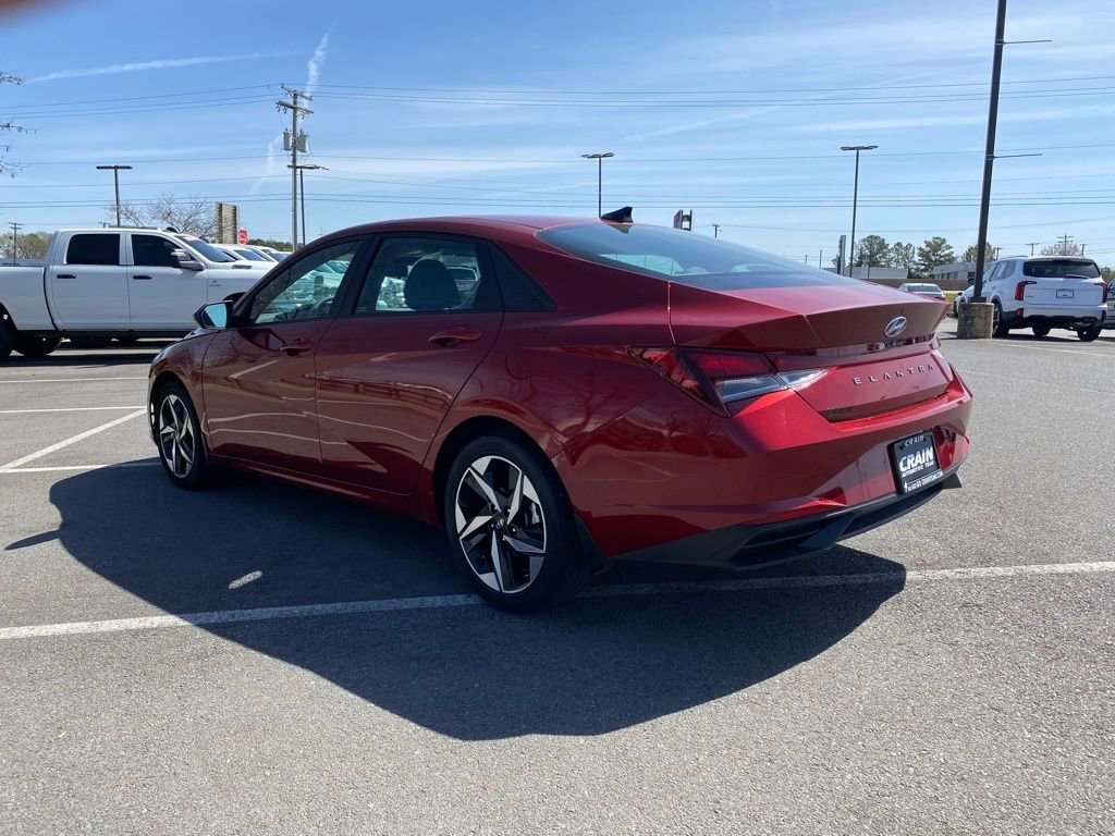Used 2023 Hyundai Elantra SEL w/ Convenience Package image 5