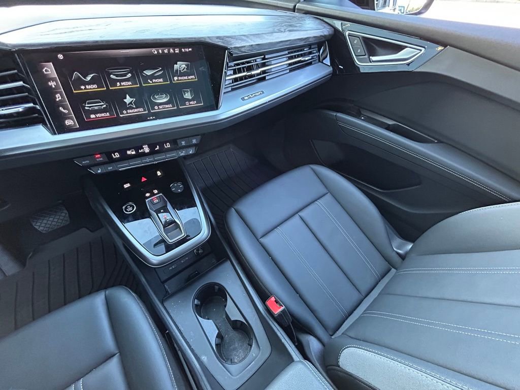 Used 2024 Audi Q4 e-tron Premium w/ Convenience Package image 18
