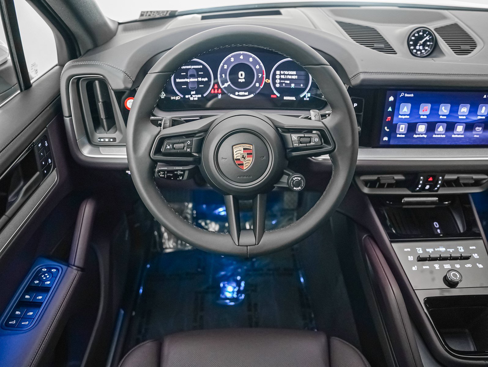 New 2026 Porsche Cayenne image 16