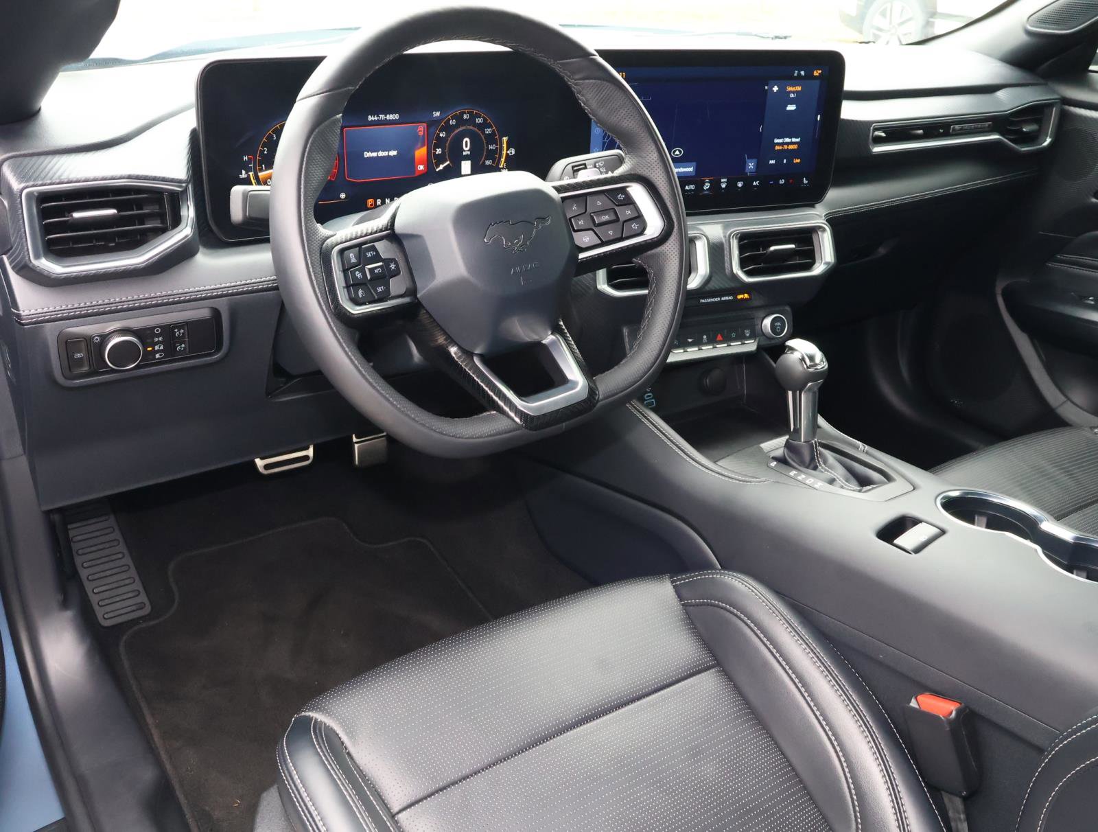 Used 2025 Ford Mustang GT Premium image 11