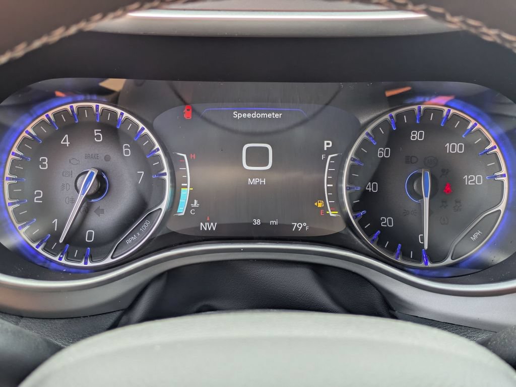 New 2027 Chrysler Pacifica Select FWD image 20