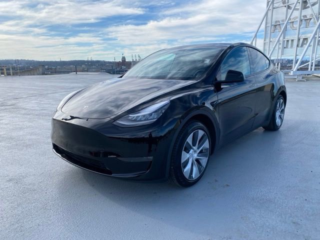 Used 2020 Tesla Model Y Long Range image 4