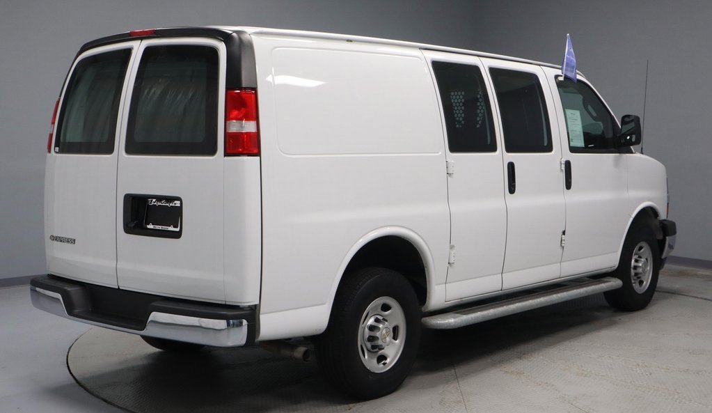 Used 2024 Chevrolet Express 2500 w/ Driver Convenience Package image 8