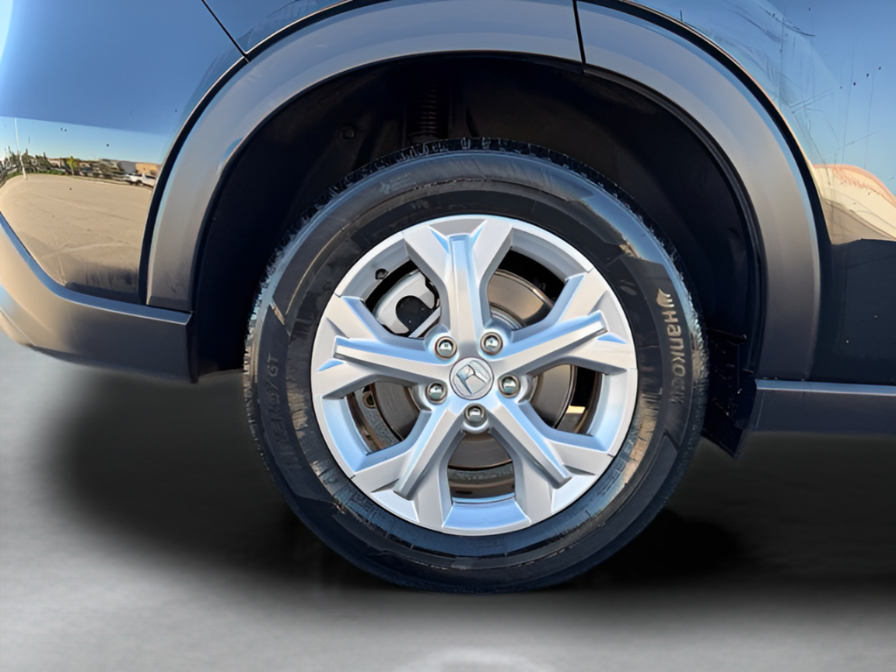 Certified 2025 Honda HR-V LX image 30