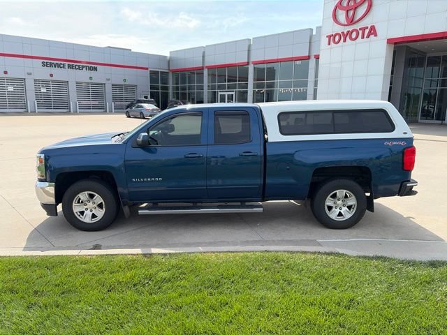 Used 2017 Chevrolet Silverado 1500 LT w/ All Star Edition AWD/4WD image 7