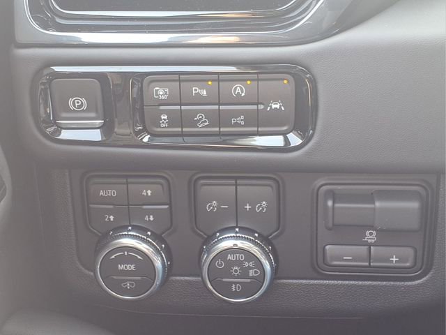 New 2026 GMC Yukon XL AT4 Ultimate image 17