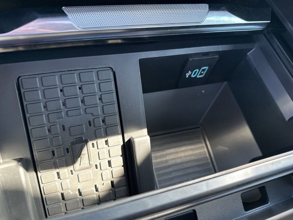 New 2025 Ford F250 Platinum w/ Platinum Plus Package image 37